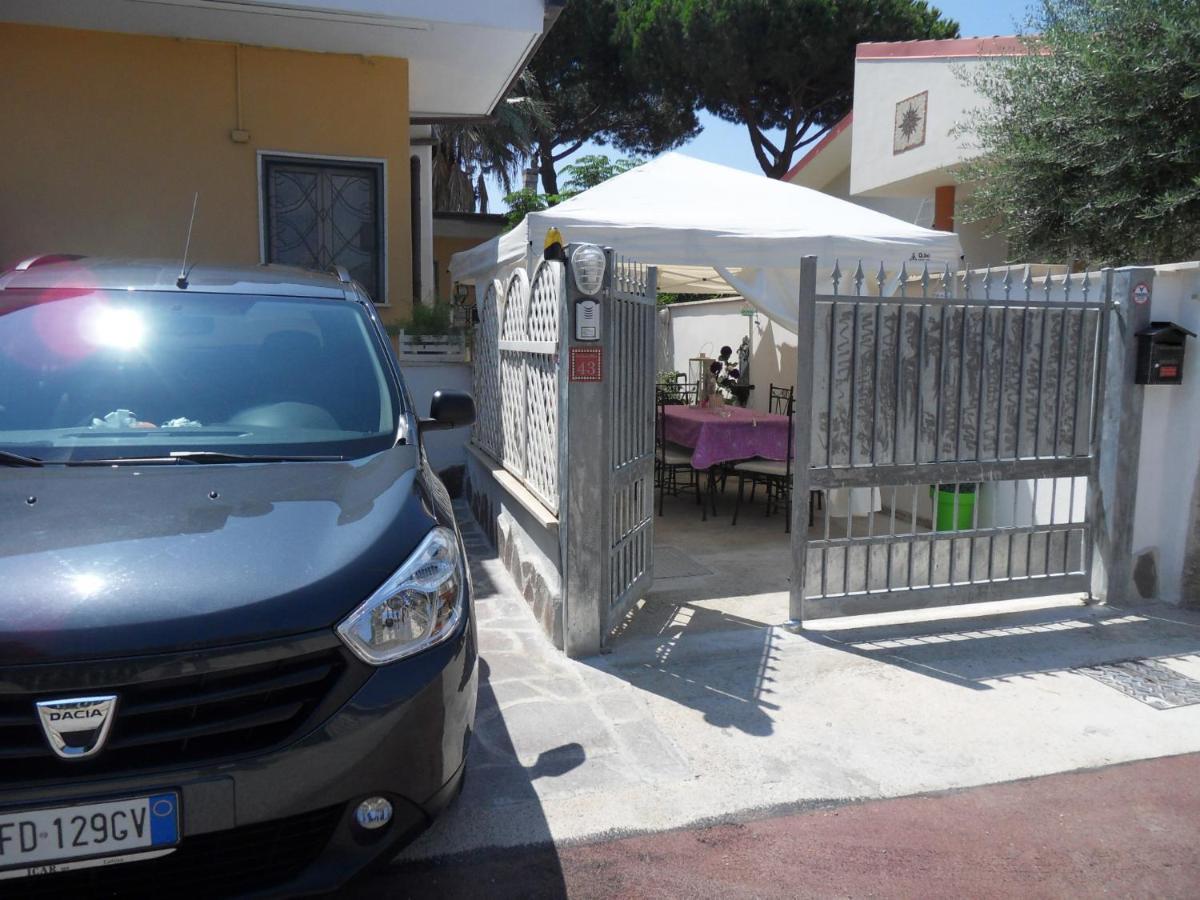 Di Mare E Di Sale Bed and Breakfast Anzio Exterior foto